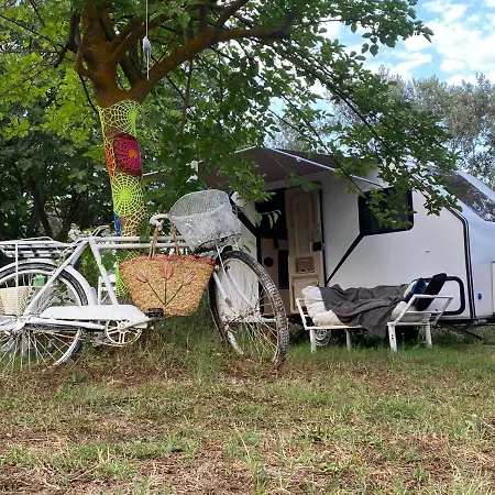 キャンプ場 Yol Glamping